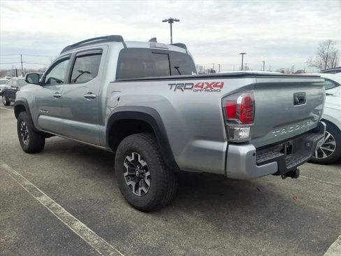 Used 2022 Toyota Tacoma TRD Off-Road image 7
