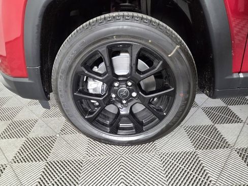 New 2026 Jeep Compass Latitude image 9