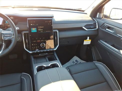 New 2026 GMC Acadia Denali w/ Super Cruise Package image 15