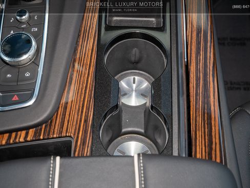 Used 2024 Cadillac Escalade ESV Luxury AWD/4WD image 30