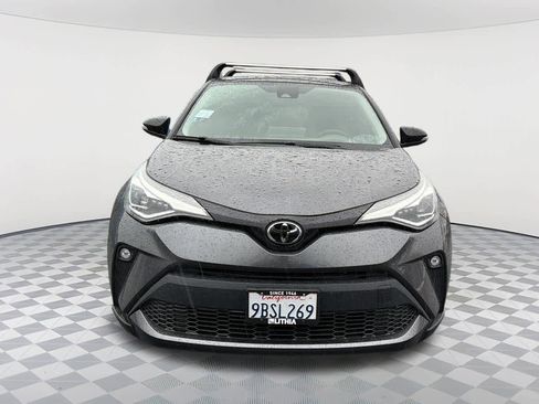 Used 2022 Toyota C-HR Limited image 2