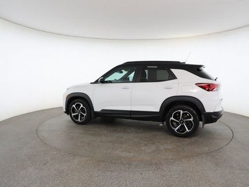 Used 2021 Chevrolet TrailBlazer RS w/ Technology Package image 8