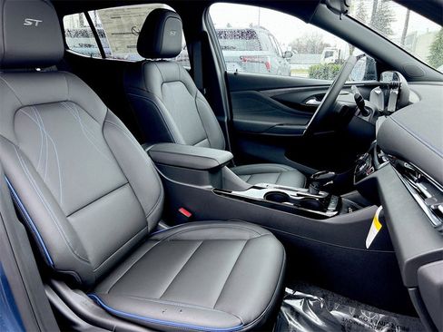 New 2026 Buick Envista Sport Touring image 22