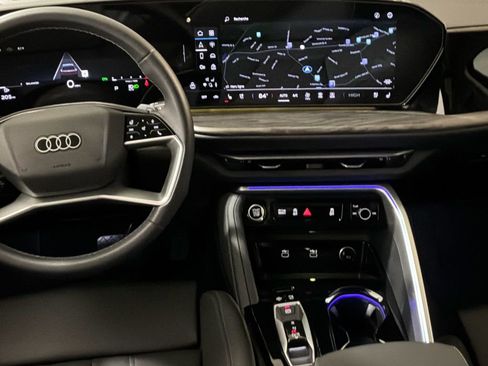 Certified 2025 Audi Q5 Premium Plus w/ Premium Plus image 21