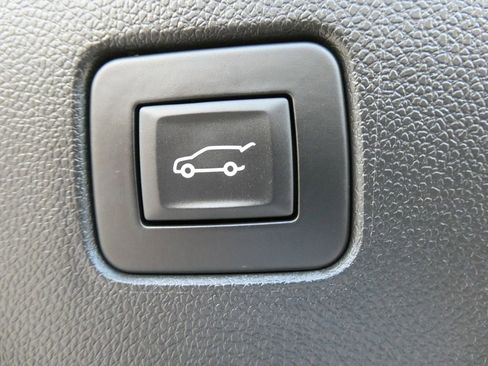 Used 2024 Buick Envista Preferred w/ Convenience II Package FWD image 17