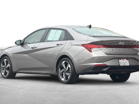 Certified 2023 Hyundai Elantra SEL w/ Convenience Package image 4