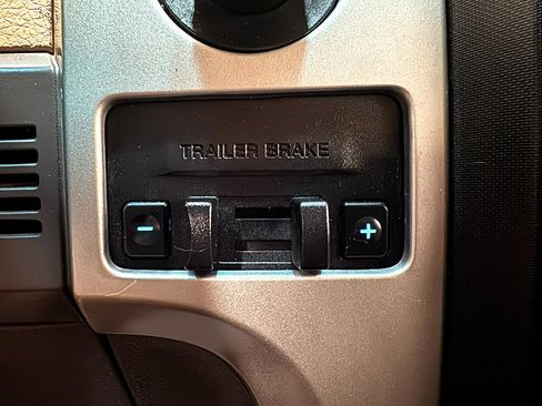 Used 2013 Ford F150 XLT w/ Luxury Equipment Group image 30