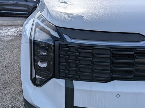 New 2026 Kia Sportage LX w/ LX Convenience Package FWD image 10