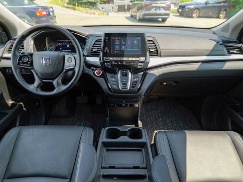 Used 2023 Honda Odyssey Touring image 43
