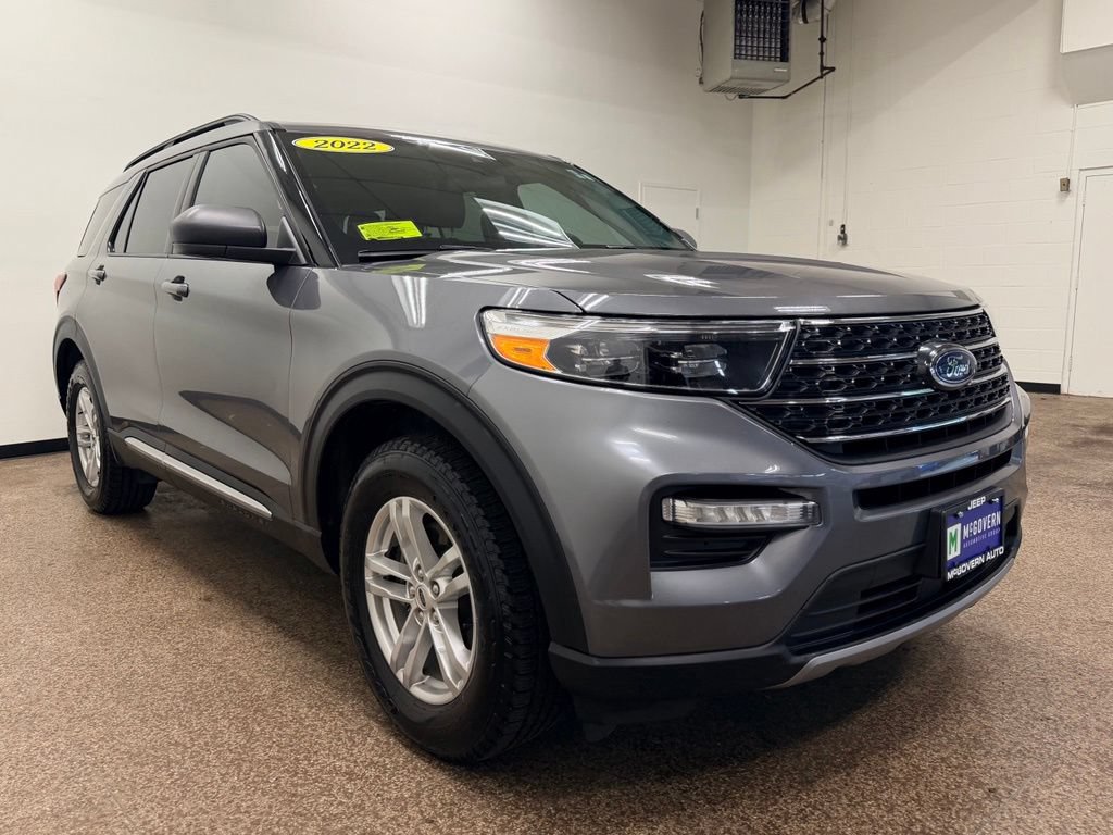 Used 2022 Ford Explorer XLT w/ Equipment Group 202A AWD/4WD image 8
