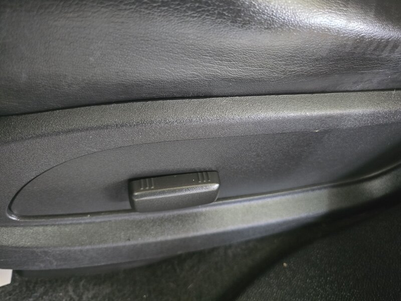Used 2009 GMC Acadia SLT AWD/4WD image 22