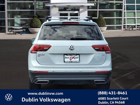 Used 2018 Volkswagen Tiguan SEL image 5
