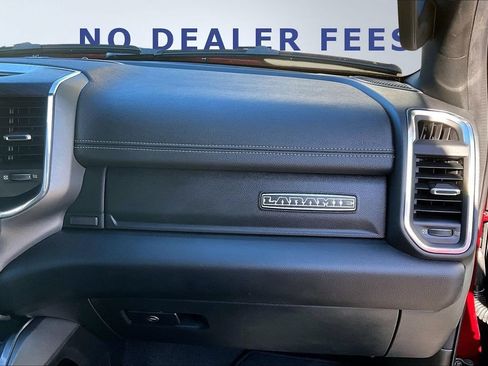 Used 2025 RAM 1500 Laramie AWD/4WD image 27