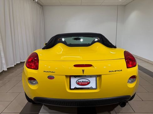 Used 2007 Pontiac Solstice Convertible w/ Preferred Package RWD image 4