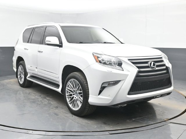 Used 2018 Lexus GX 460 Luxury w/ Preferred Accessory Package AWD/4WD image 2