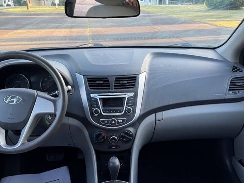 Used 2014 Hyundai Accent GLS FWD image 11