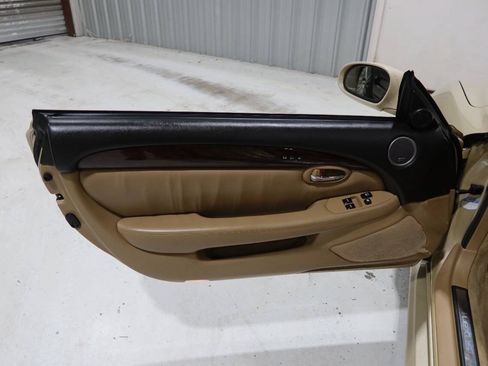Used 2006 Lexus SC 430 Convertible w/ Preferred Accessory Pkg RWD image 18