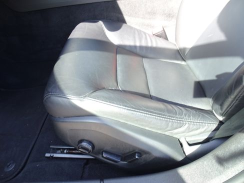 Used 2021 Volvo S60 T6 Momentum w/ Climate Package image 12