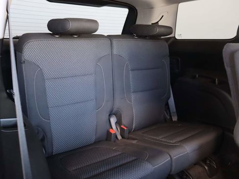 Used 2021 GMC Acadia SLE w/ Driver Convenience Package FWD image 18