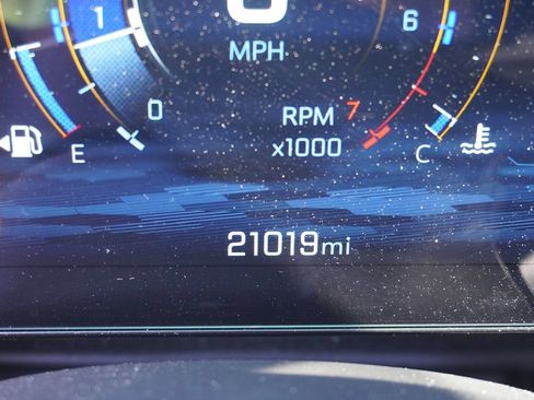 Used 2025 Chevrolet Equinox LT FWD image 4