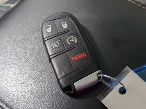 Used 2015 Jeep Grand Cherokee Limited AWD/4WD image 38