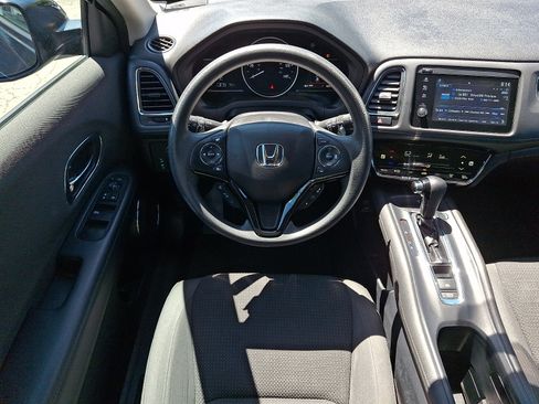 Used 2020 Honda HR-V EX image 10