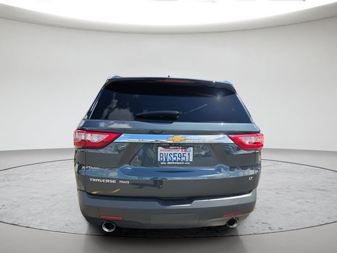 Used 2020 Chevrolet Traverse LT w/ LT Premium Package AWD/4WD image 3