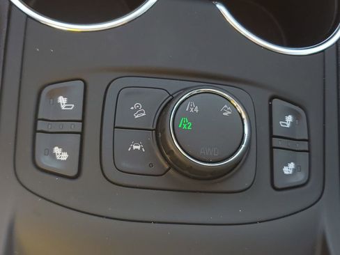 Used 2024 GMC Terrain SLT w/ LPO, Floor Liner Package AWD/4WD image 27