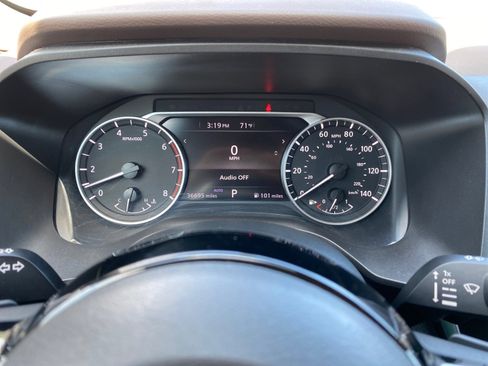 Used 2023 Nissan Rogue SV image 13