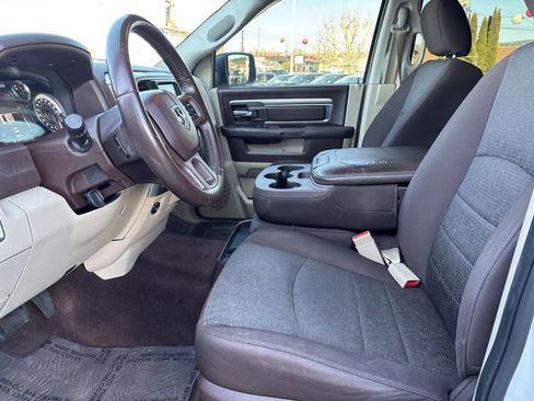 Used 2017 RAM 1500 Big Horn image 11