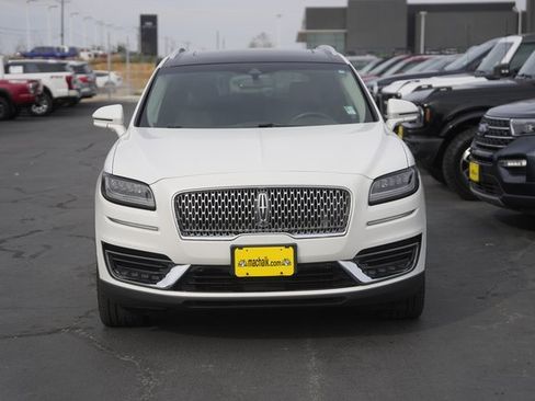 Used 2020 Lincoln Nautilus Reserve w/ Equipment Group 202A image 3