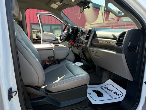 Used 2020 Ford F350 XL w/ Power Equipment Group image 20