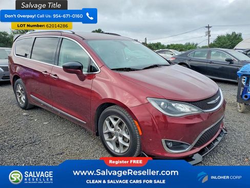 Used 2018 Chrysler Pacifica Touring-L Plus w/ Tire & Wheel Group FWD image 5