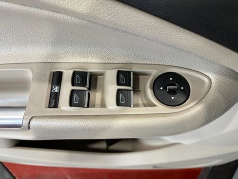 Used 2013 Ford C-MAX SEL image 26