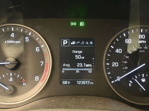 Used 2016 Hyundai Tucson Limited image 11