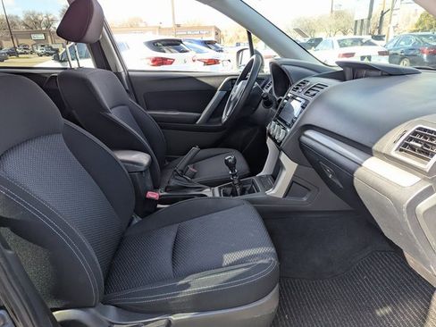 Used 2016 Subaru Forester 2.5i Premium image 34