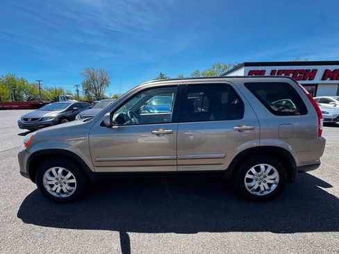Used 2005 Honda CR-V EX image 8