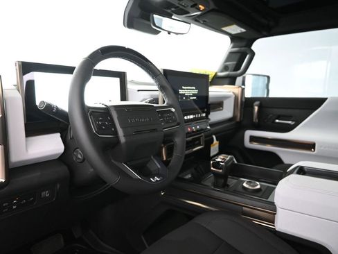 New 2025 GMC Hummer EV 2X image 20