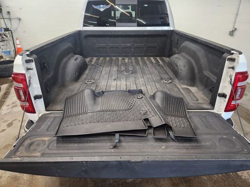 Used 2019 RAM 2500 Laramie image 32