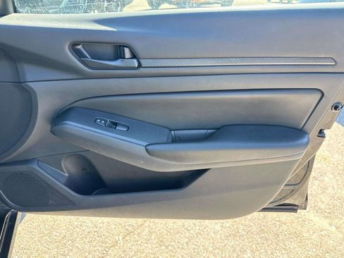 Used 2023 Nissan Altima 2.5 S image 18