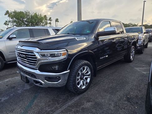 Used 2019 RAM 1500 Limited AWD/4WD image 3