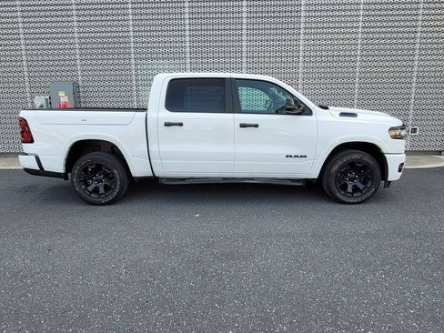 Used 2025 RAM 1500 Big Horn AWD/4WD image 5