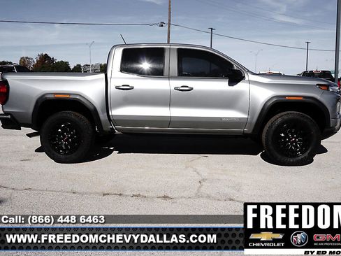 New 2026 GMC Canyon Elevation w/ Convenience Package image 15