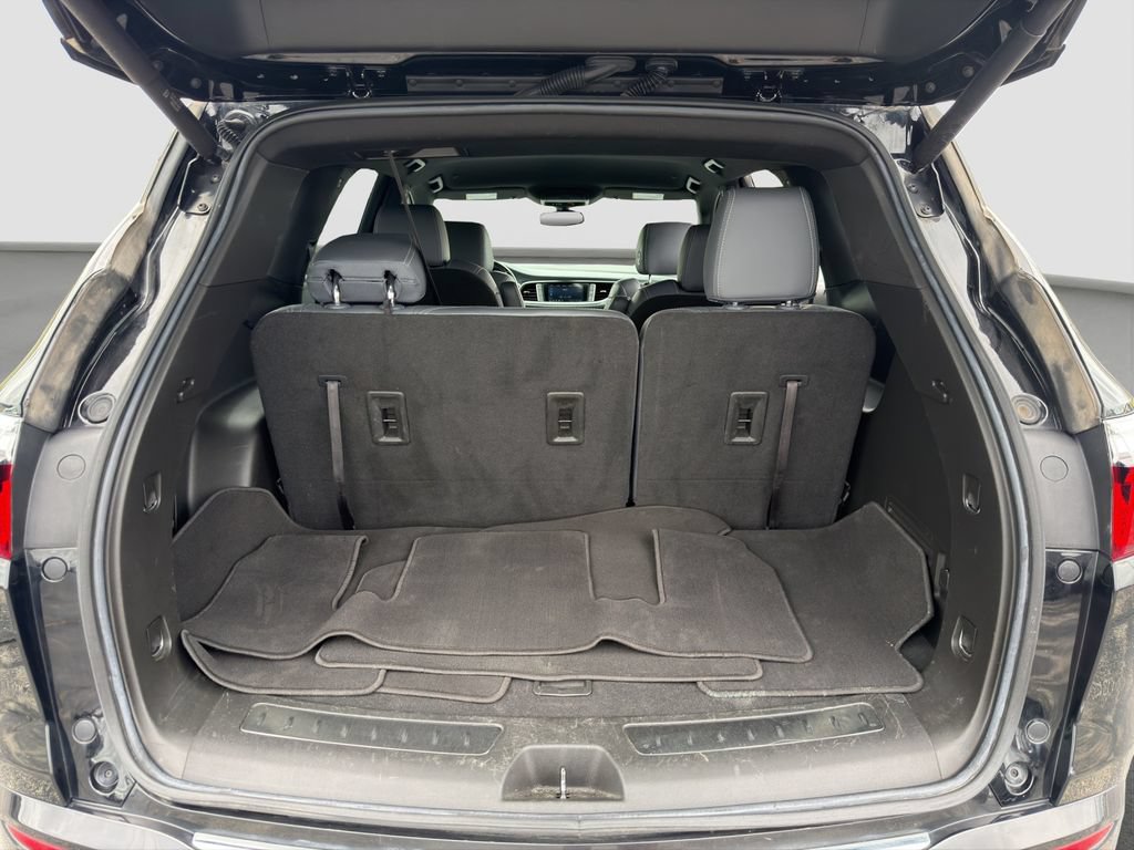 Used 2023 Buick Enclave Essence w/ Sport Touring Edition FWD image 20