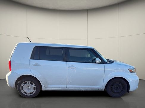 Used 2009 Scion xB image 8