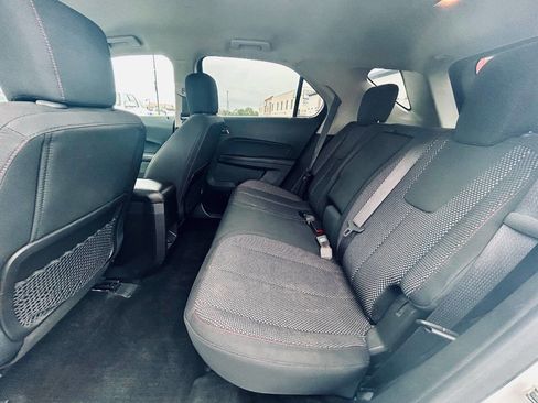 Used 2017 Chevrolet Equinox LT w/ Convenience Package image 21