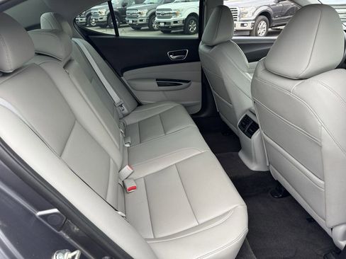 Used 2018 Acura TLX V6 image 17
