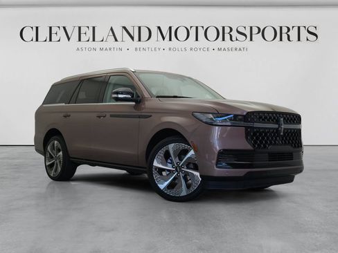 Used 2026 Lincoln Navigator Black Label AWD/4WD image 2
