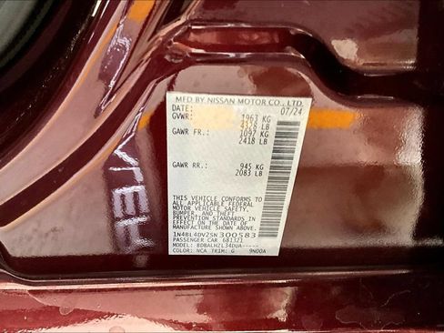 Used 2025 Nissan Altima 2.5 SV FWD image 18