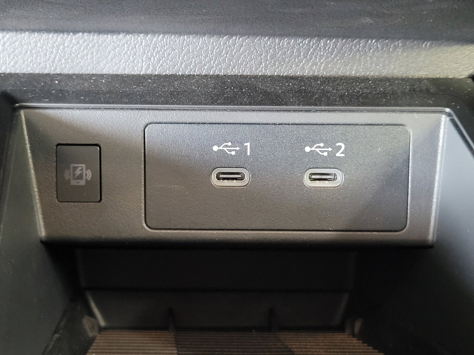 Certified 2026 Nissan Kicks SV FWD image 14